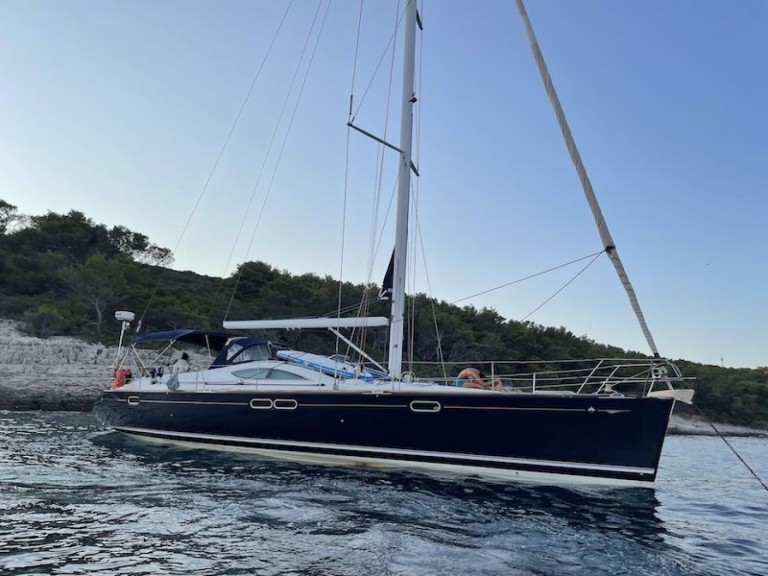 Ein Jeanneau Sun Odyssey 54 DS mieten in Mandalina Marina