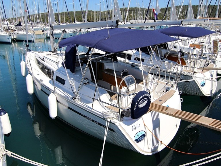 Ein Bavaria Cruiser 34 mieten in Sukošan