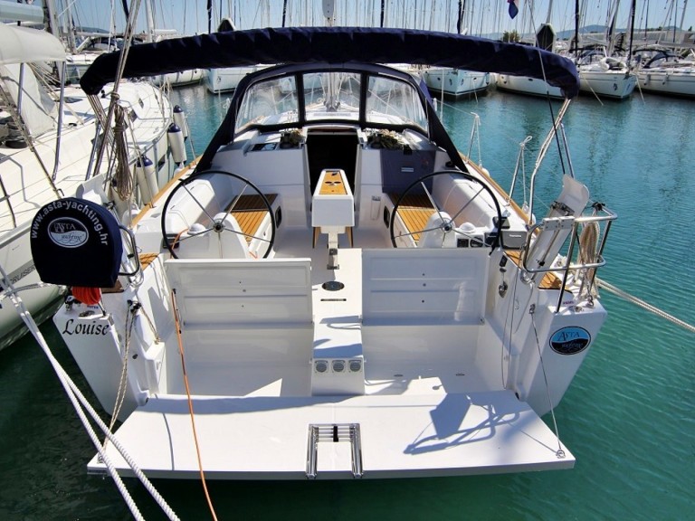 YachtCharter in Sukošan - Dufour Dufour 382 Grand Large auf SamBoat