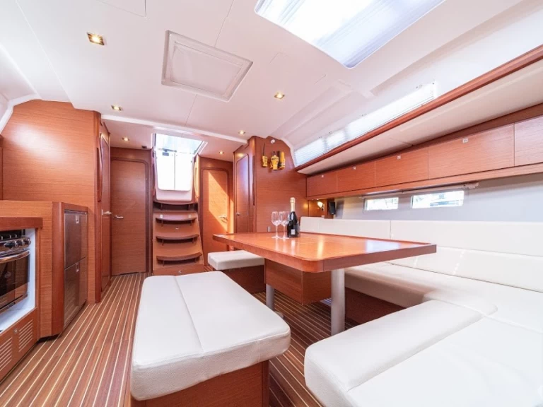 Ein Dufour Dufour 460 Grand Large mieten in Primošten