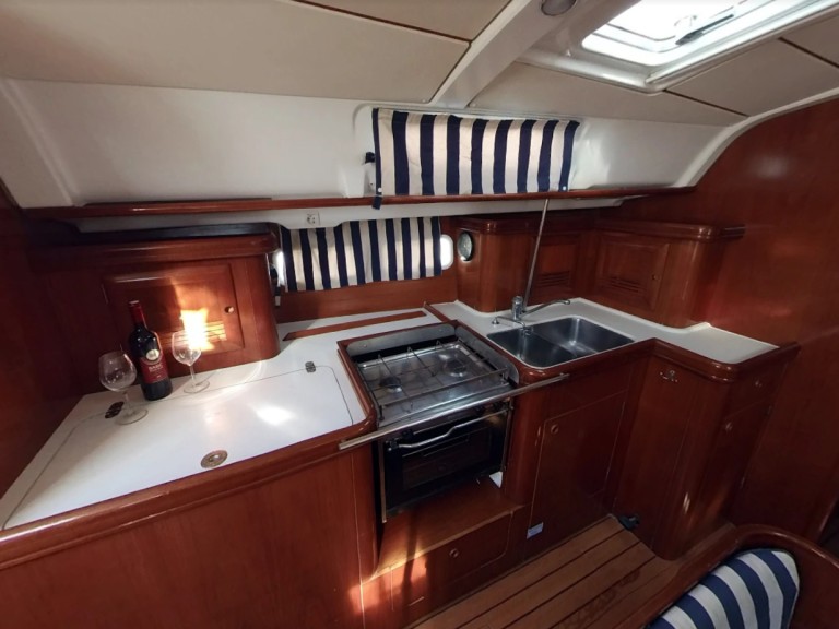 Vermietung Segelboot Bénéteau mit Führerschein