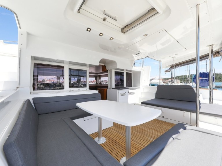 Boot mieten Pirovac günstig Lagoon 450