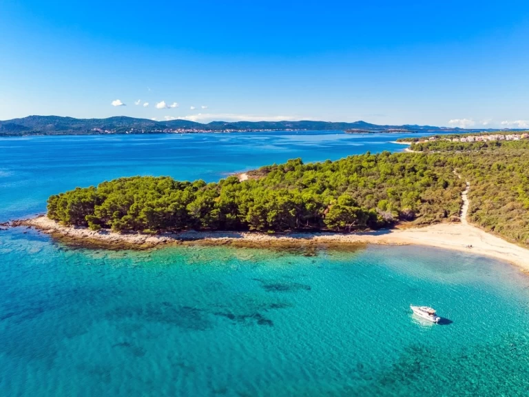 Motorboot mit oder ohne Skipper Jeanneau mieten in Biograd na Moru