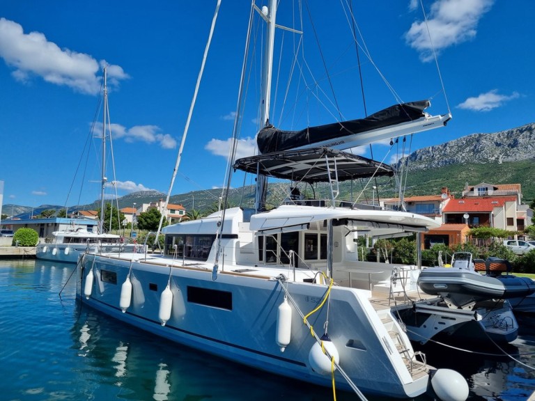 Katamaran mieten in Kaštela - Lagoon Lagoon 52 F