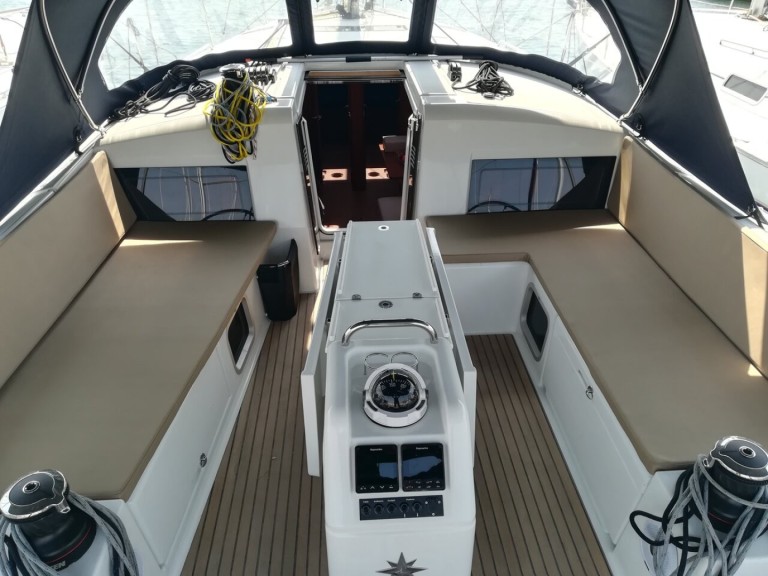 Segelboot mit oder ohne Skipper Jeanneau mieten in Sukošan