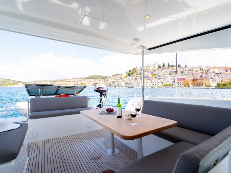 Boot mieten Šibenik günstig Lagoon 40