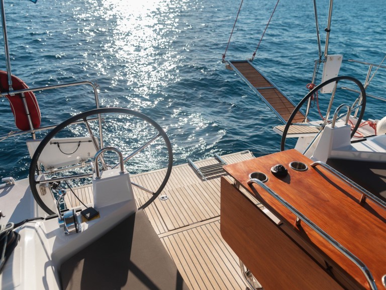 Vermietung Segelboot Bénéteau mit Führerschein