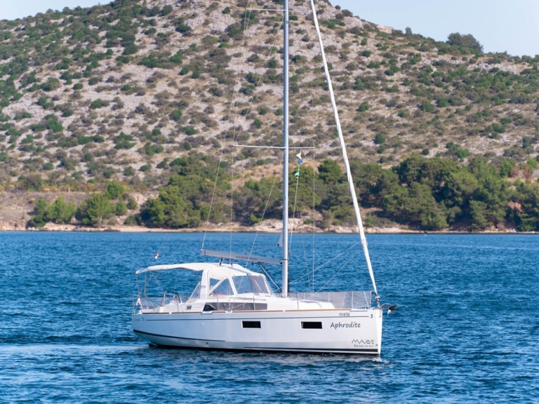 Bénéteau Oceanis 38 mieten Mandalina Marina