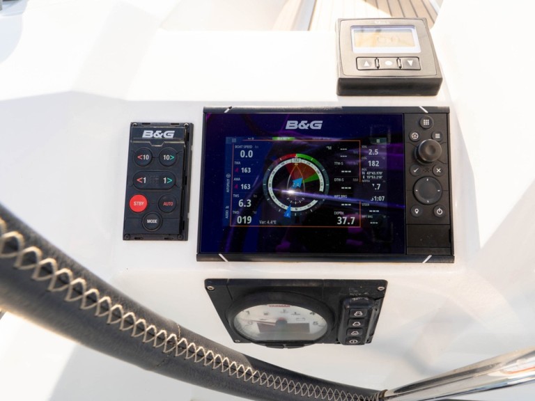 Segelboot mieten in Šibenik zum besten Preis