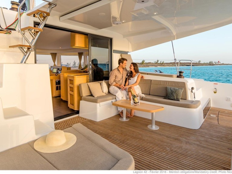 Boot mieten Šibenik günstig Lagoon 42