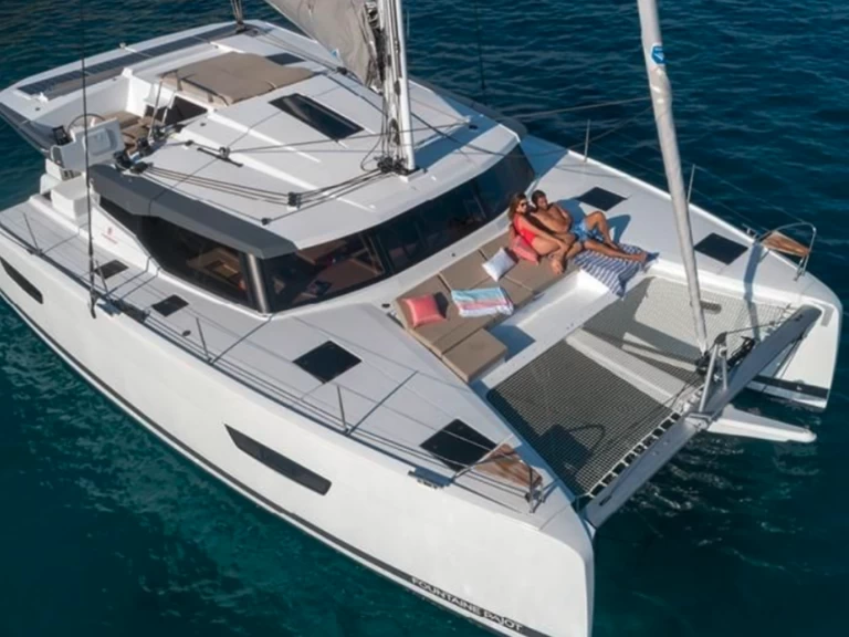 Katamaran mit oder ohne Skipper Fountaine Pajot mieten in Ajaccio