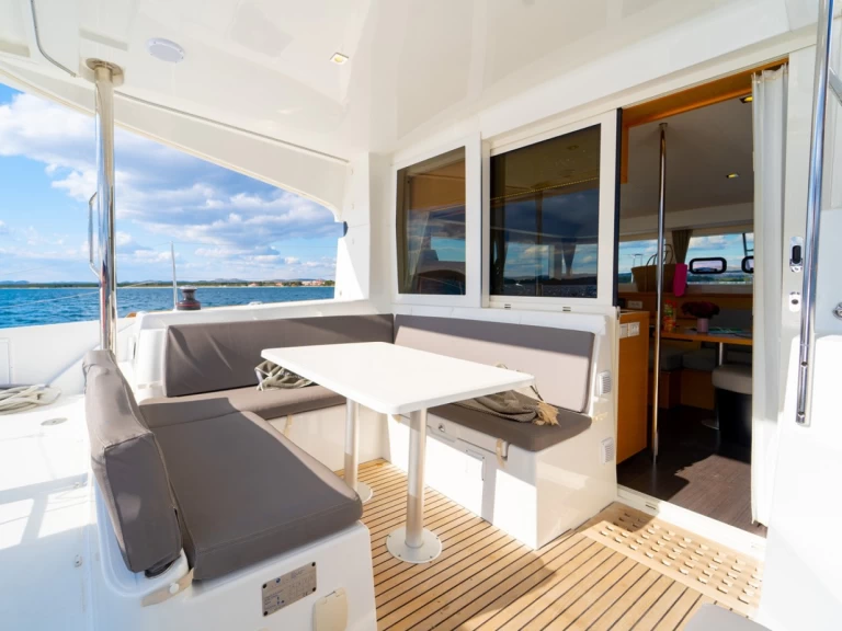 Motorboot mieten in Šibenik zum besten Preis