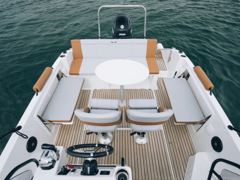 YachtCharter in Mahón - Bénéteau Flyer 7 SUNdeck auf SamBoat