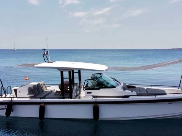 Vermietung Motorboot Axopar mit Führerschein