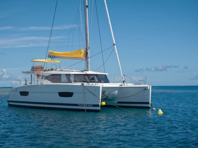 Bootsverleih Fountaine Pajot Lucia 40 Raiatea Samboat
