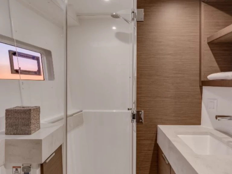 Ein Lagoon Lagoon 40 mieten in Raiatea