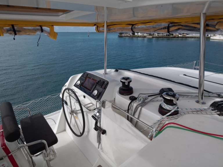Bootsverleih Lagoon Lagoon 42 Raiatea Samboat