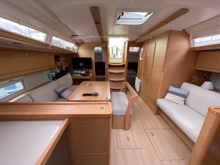 Boot mieten Port-Camargue günstig Dufour 430