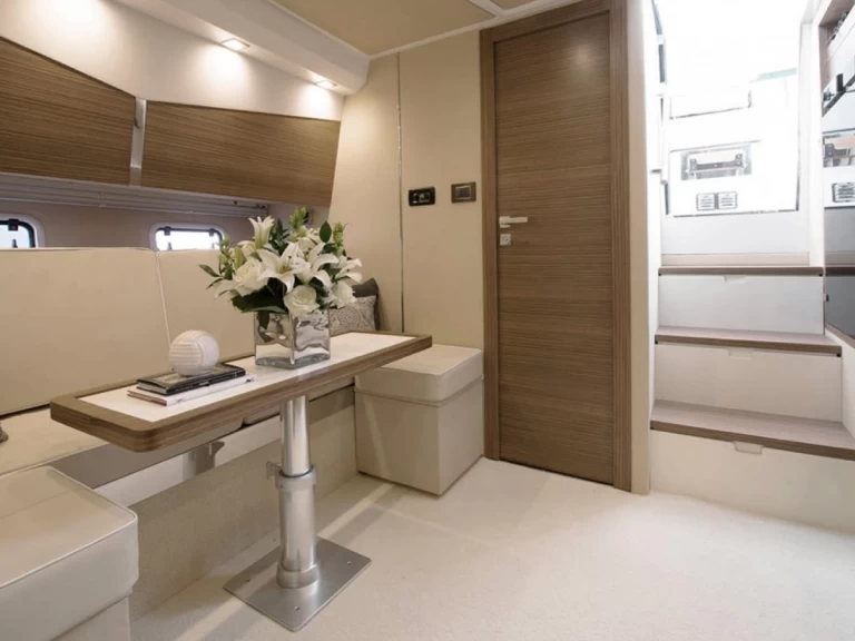 Motorboot mieten in Sorrent - Azimut Atlantis 44