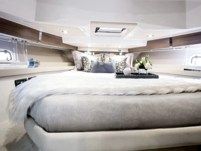 Motorboot mit oder ohne Skipper Azimut mieten in Sorrent