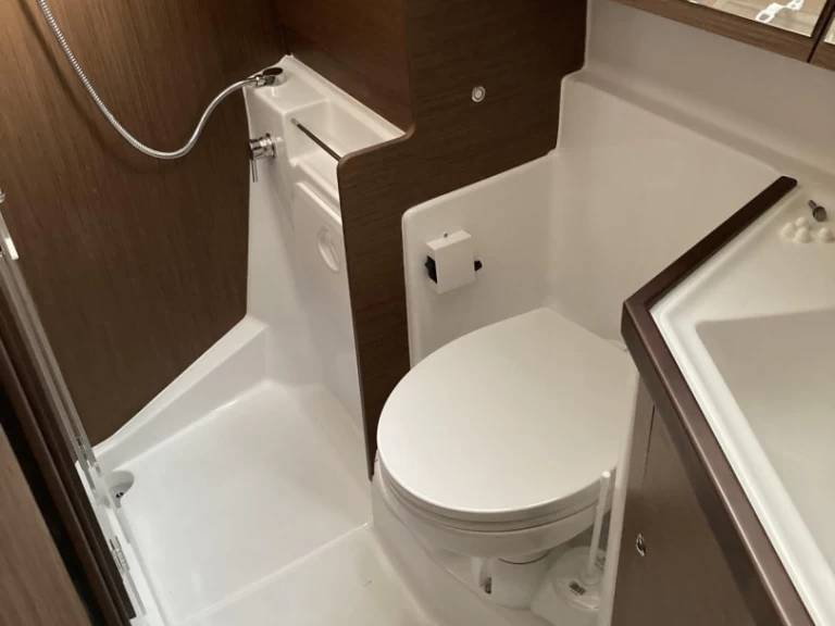 YachtCharter in Álimos - Bénéteau Oceanis 40.1 auf SamBoat