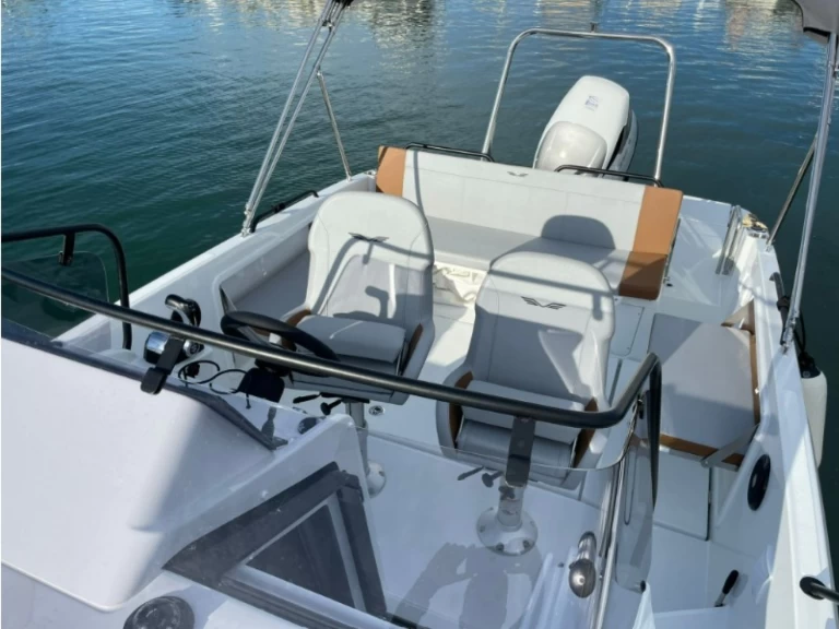 Bootsverleih Bénéteau Flyer 8 SUNdeck Port de Cambrils Samboat