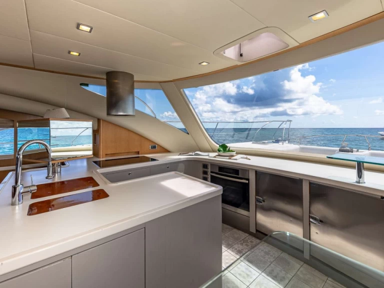 Rodriguez Yachts 2007 mieten South Miami Beach