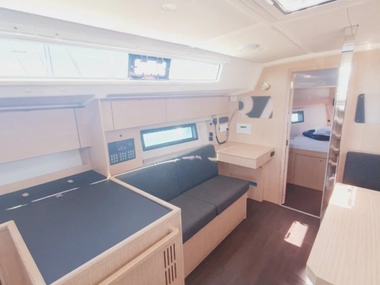 Boot mieten Pula günstig Bavaria C42