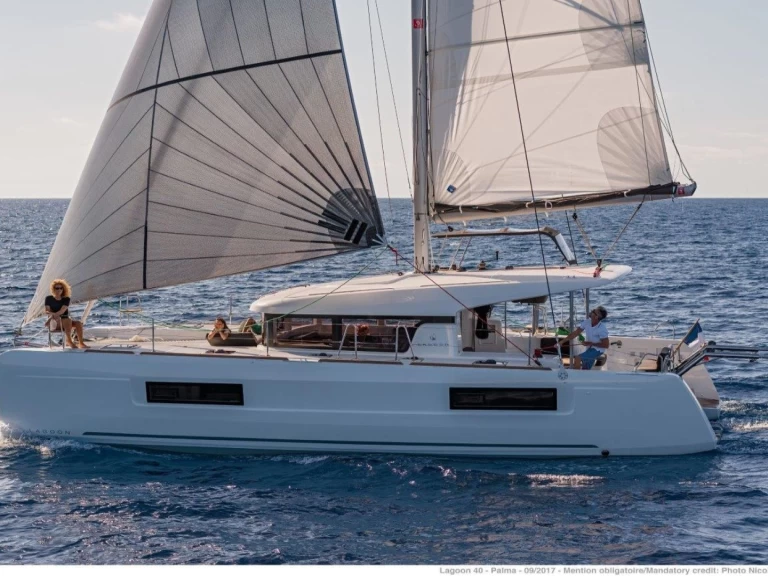 Vermietung Katamaran Lagoon mit Führerschein