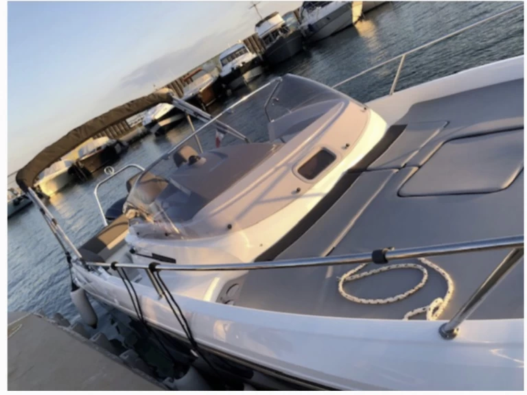 YachtCharter in Hyères - Jeanneau Cap Camarat 7.5 WA auf SamBoat