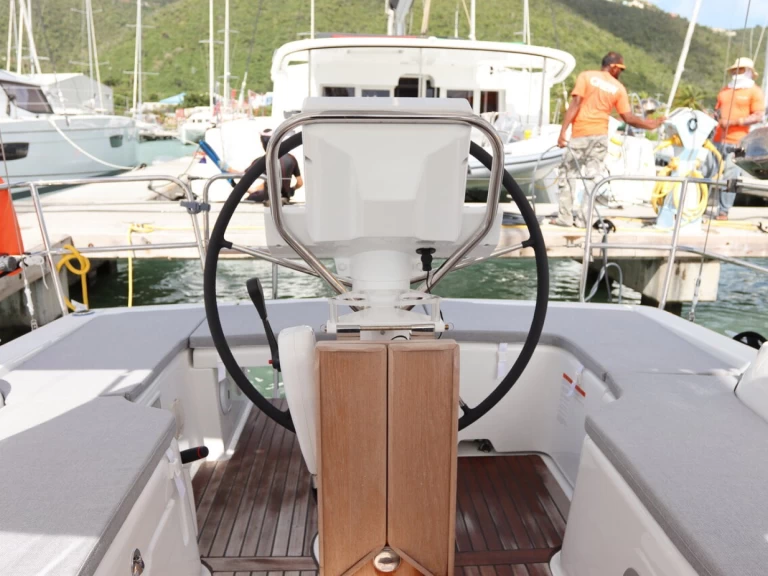 Segelboot mieten in Road Town zum besten Preis