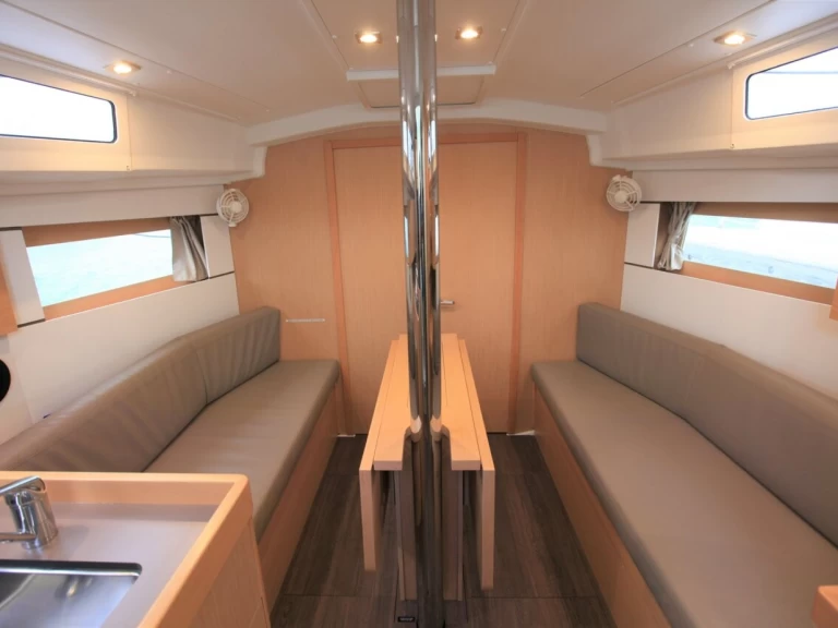 Ein Bénéteau Oceanis 35.1 mieten in Road Town