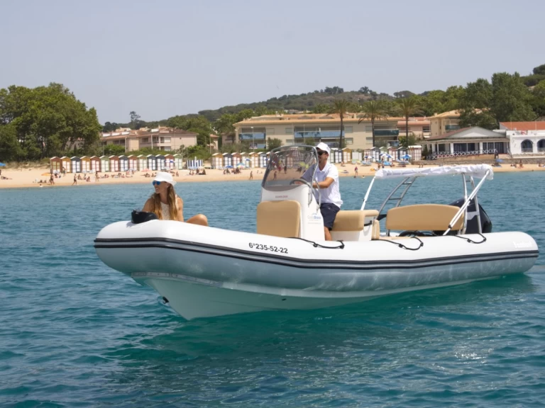 Boot mieten Platja d'Aro günstig Sunrider 700