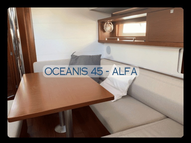 Ein Bénéteau Oceanis 45 mieten in Gouviá