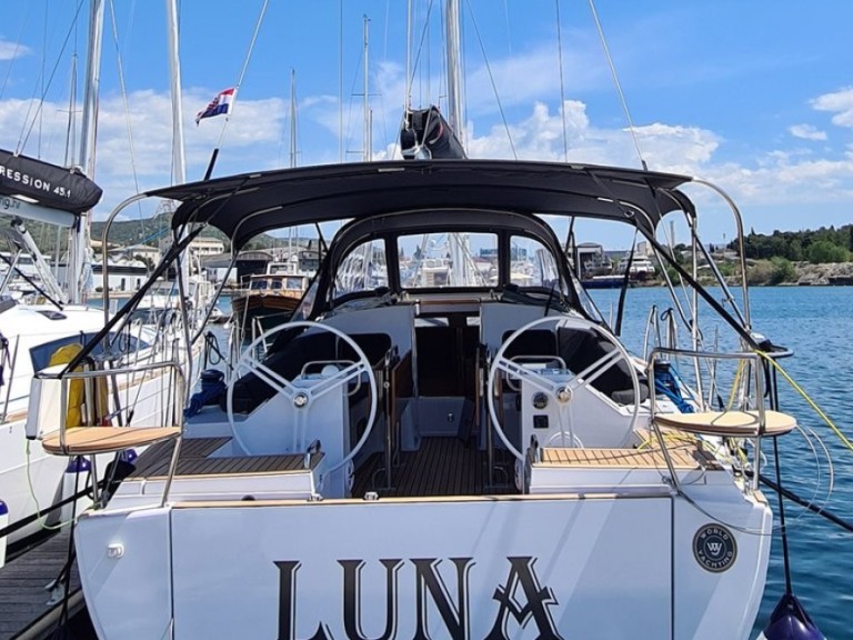 Segelboot mieten in Šibenik zum besten Preis