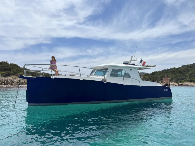 Motorboot mieten in Sari-Solenzara - Meta JMF 32