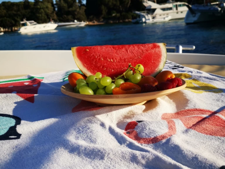 Ein Bénéteau Flyer 650 WA mieten in Golfe-Juan