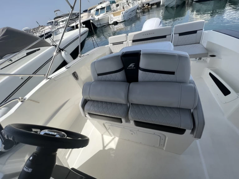 Motorboot mit oder ohne Skipper Karnic mieten in Les Issambres