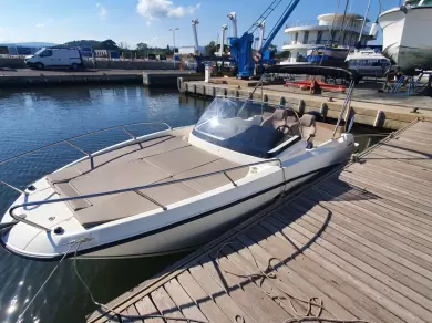 Motorboot mieten in La Londe-les-Maures - Quicksilver Activ 675 Sundeck Sport