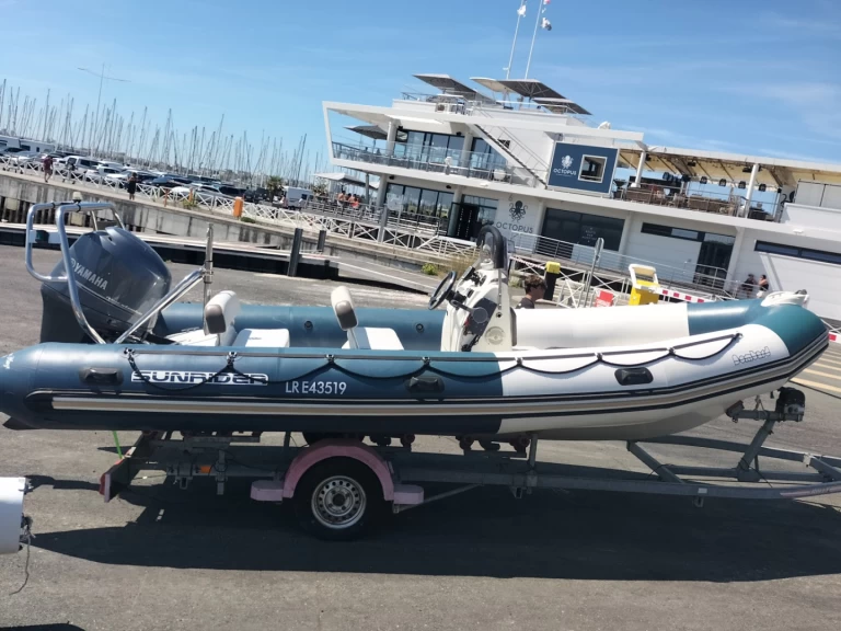 Schlauchboot mieten in La Rochelle - Bombard Sunrider 650