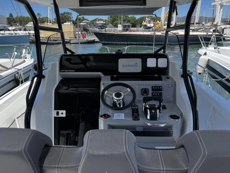 Boot mieten Cogolin günstig Cap Camarat 9.0 CC