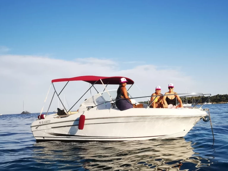 YachtCharter in Golfe-Juan - Bénéteau Flyer 650 WA auf SamBoat