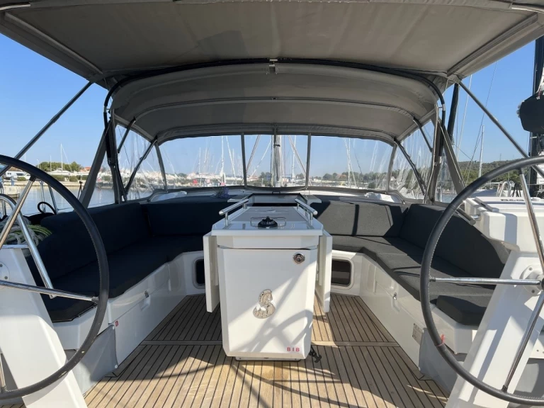 YachtCharter in Sukošan - Bénéteau Oceanis 51.1 auf SamBoat