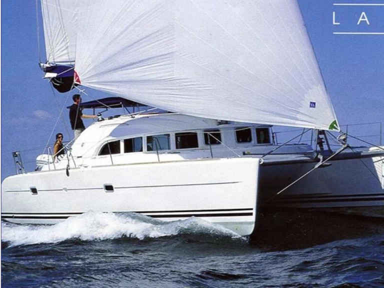 YachtCharter in Paros (Insel) - Lagoon Lagoon 380/4 cab auf SamBoat