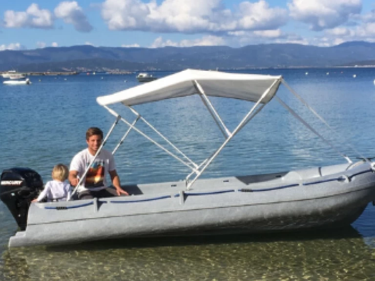 YachtCharter in Serra-di-Ferro - Fun Yak Fun Yak 390 auf SamBoat