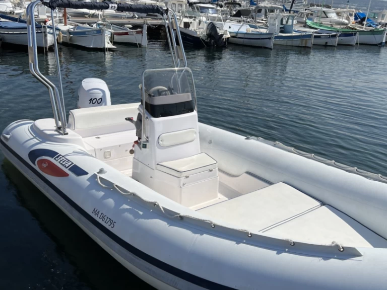 Vermietung Schlauchboot Selva mit Führerschein