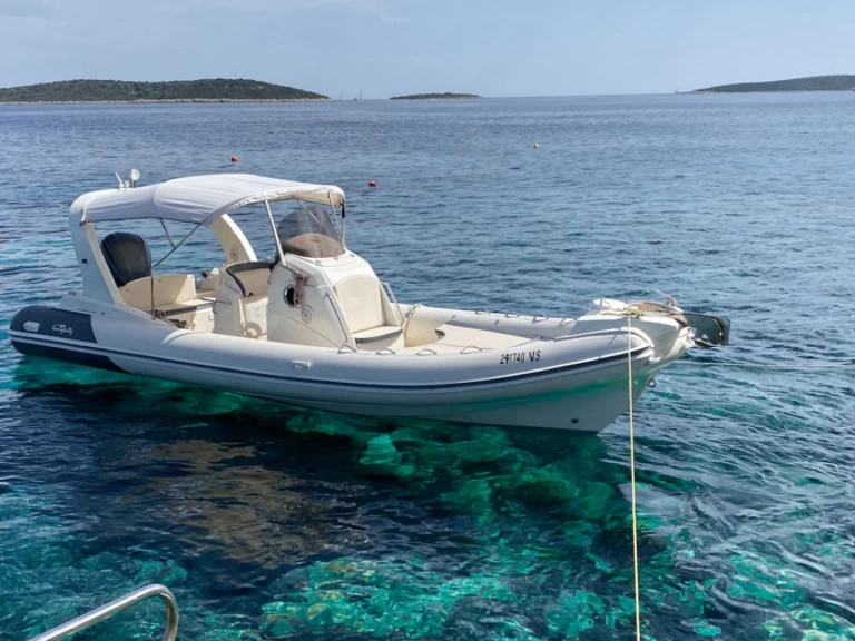 Schlauchboot mieten in Milna zum besten Preis