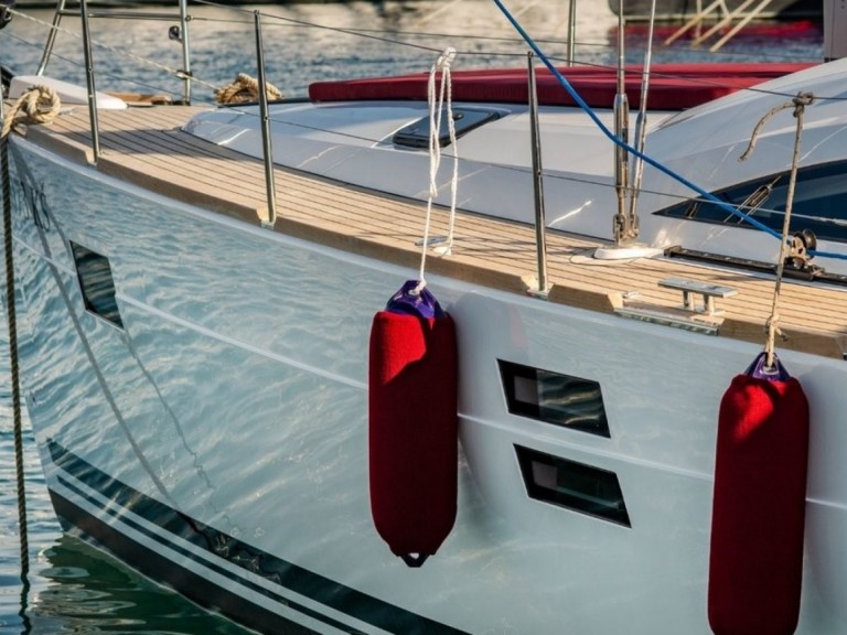 Ein Elan Impression 45.1 mieten in Kaštela