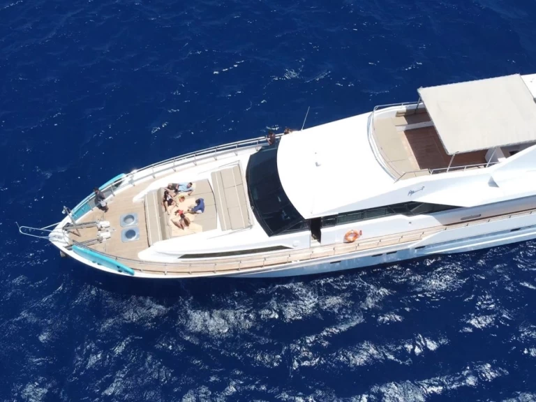 Vermietung Yacht Tecnomarine mit Führerschein