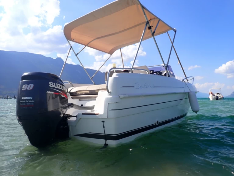 B2 Marine Cap Ferret 552 Sun Deck mieten Aix-les-Bains